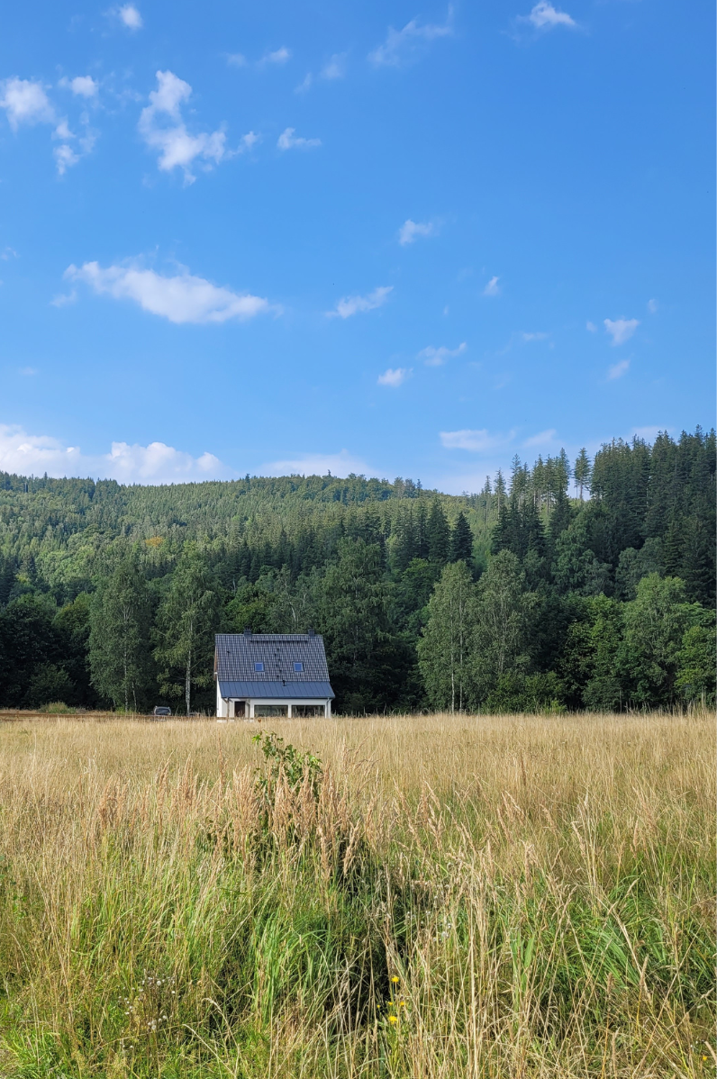 Helenowa Polana, Stary Gierałtów, dom na uboczu