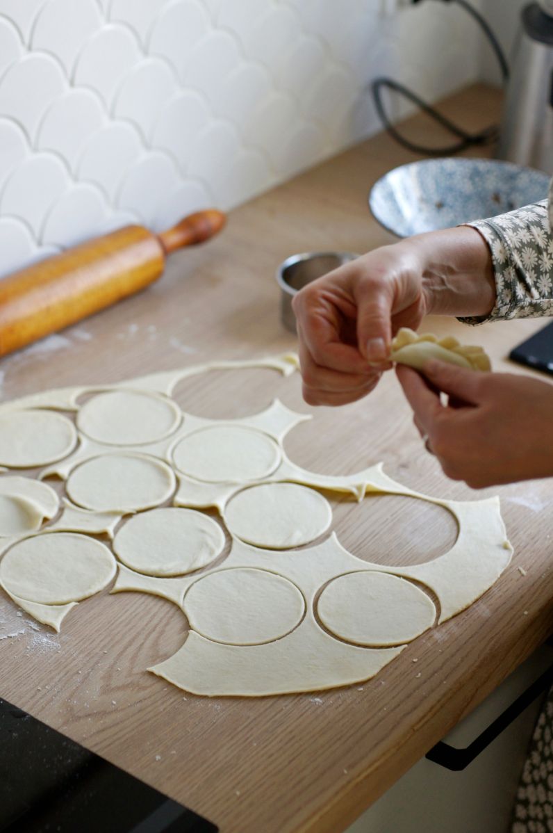 Pierogi z kapustą kiszoną i suszonymi grzybami